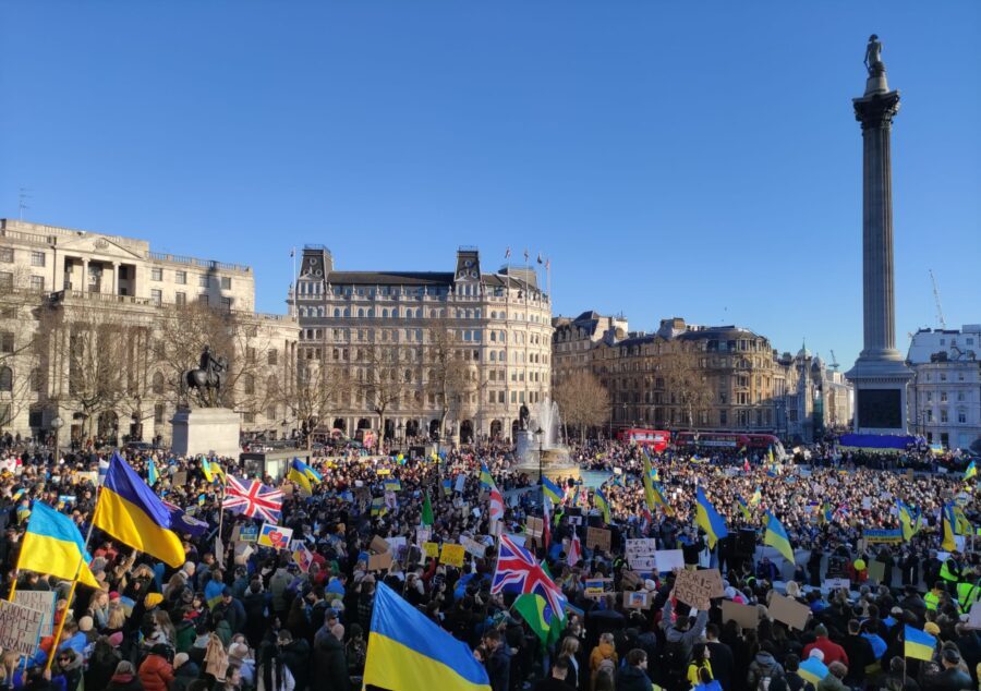 Manifestation de solidarité avec l'Ukraine à Trafalgar Square, Londres, le 26 février.  Crédit : Michael Boyle.
