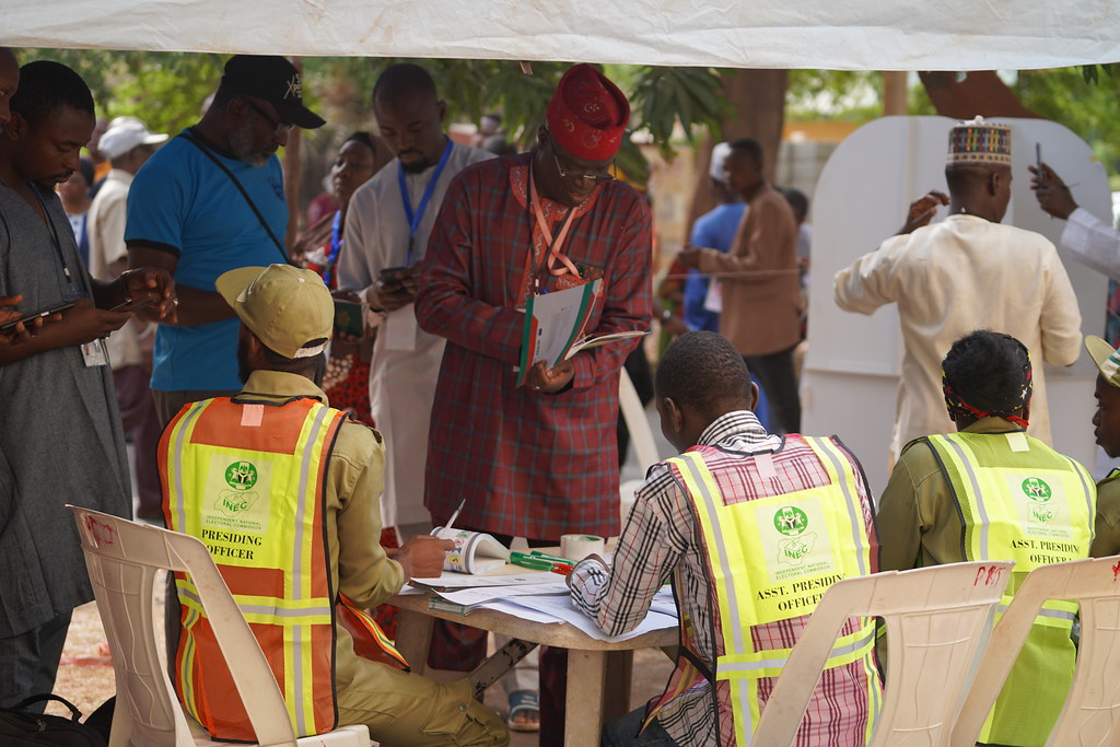 Au milieu de la violence dans le nord-est du Nigeria, l'INEC a établi 61 centres de vote comme alternative plus sûre pour les personnes déplacées dans les camps de Zamfara pour voter.  Photo gracieuseté : Commonwealth Observer Group 2023.