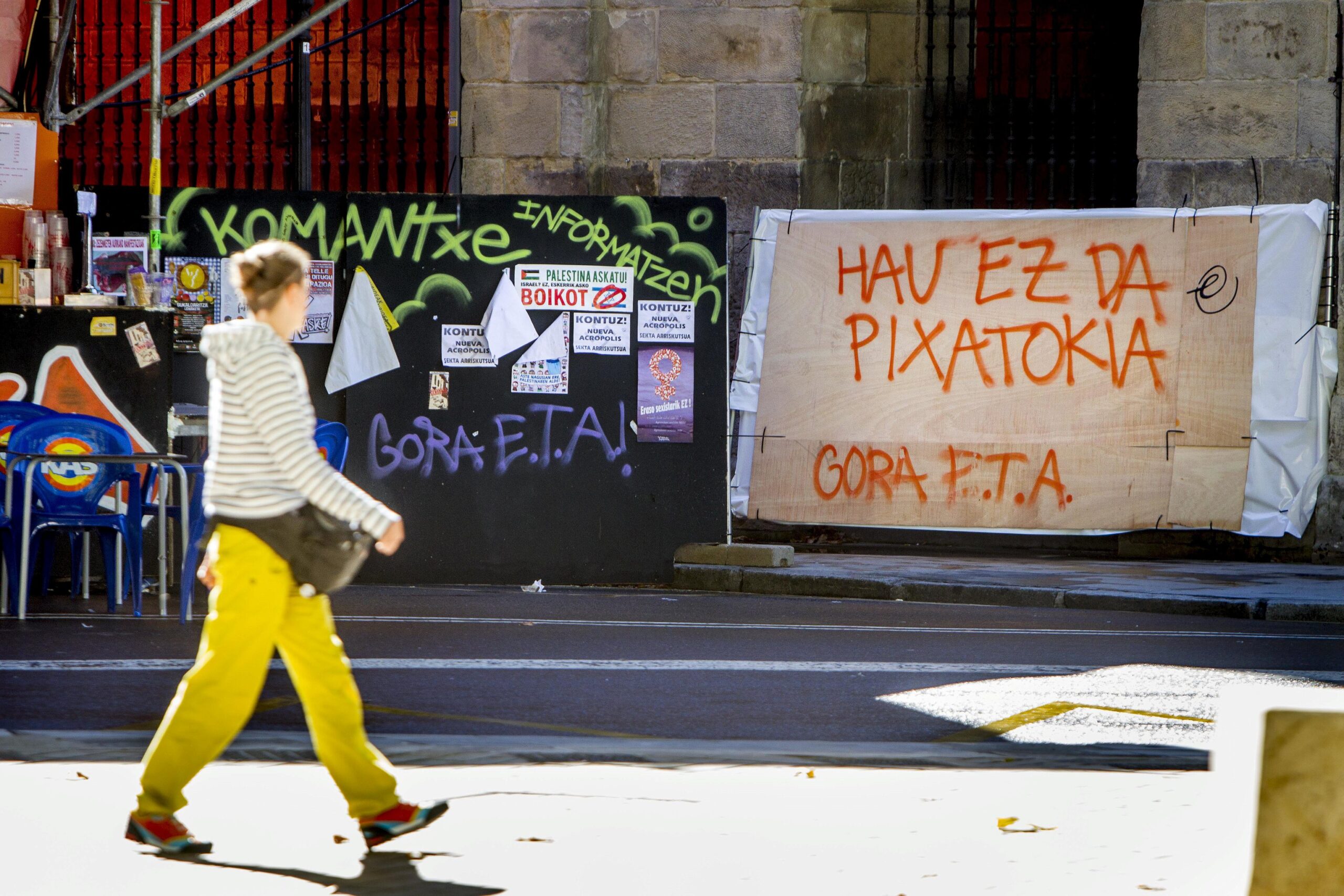 Graffiti en faveur d'ETA dans le Casco Viejo de Bilbao après