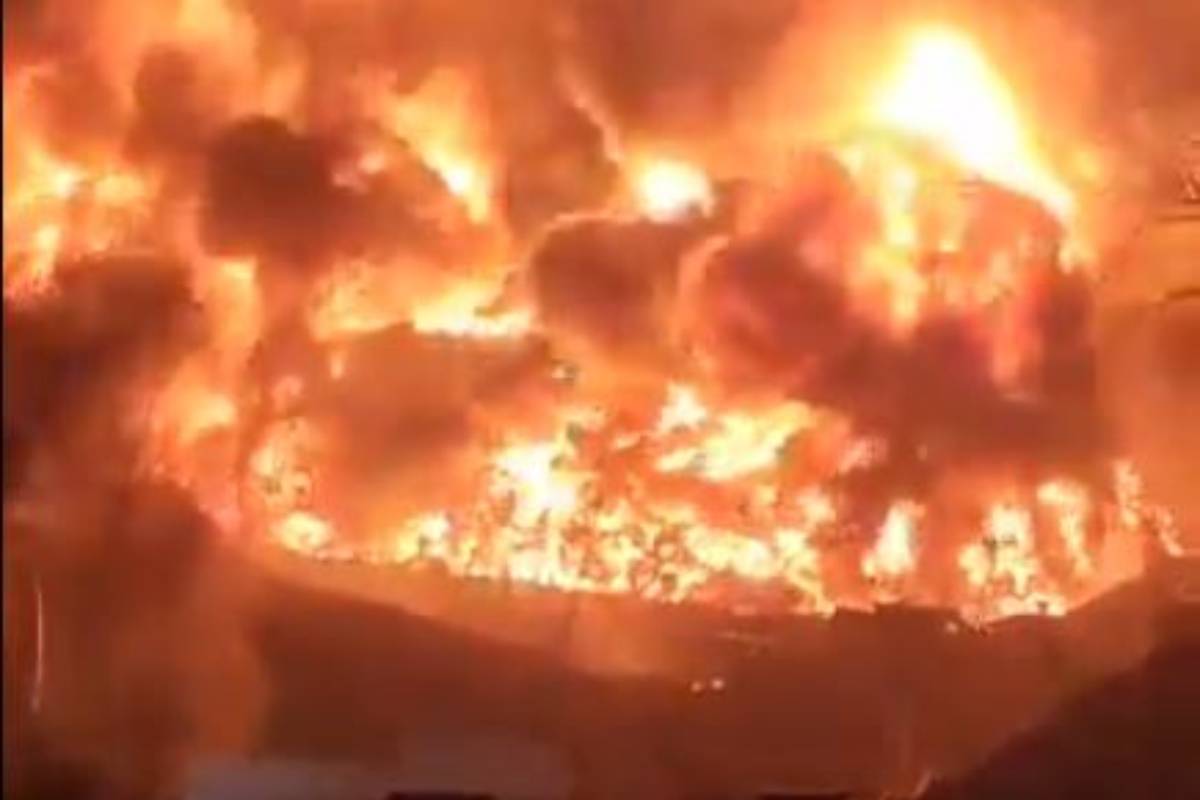 Image de l'incendie après l'explosion