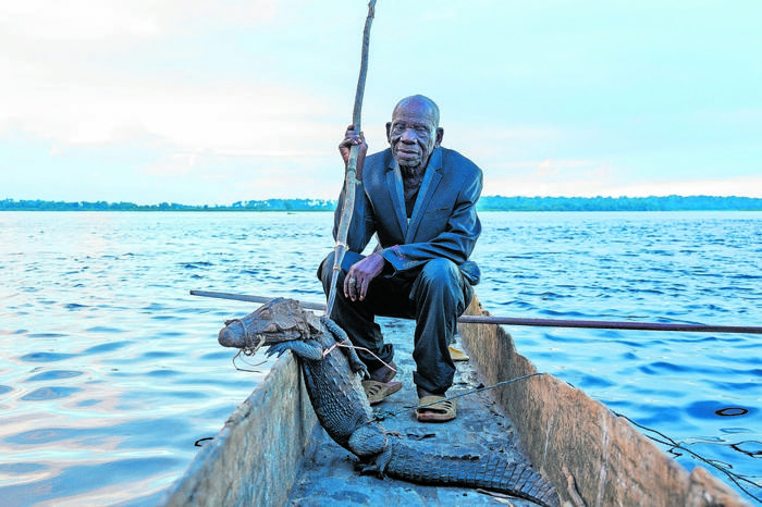 Drcongo Environment Rivers Animal Hunting