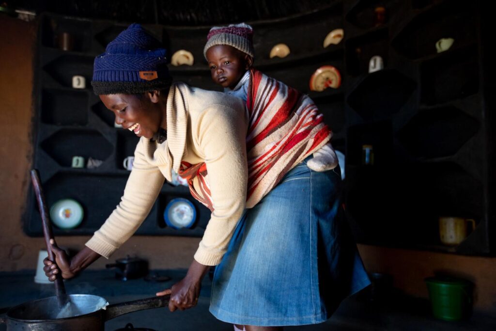Un milliard des 2,3 milliards de personnes qui n’ont pas accès à une cuisine propre se trouvent en Afrique.  Crédit : PNUD Zimbabwe.