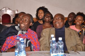 Publier l'autonomie, la censure et le capitalisme endogène: apprendre de l'héritage d'Henry Chakava