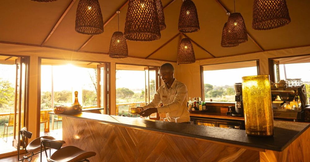 Café servi au camp de Sayari, dans le nord du Serengeti, en Tanzanie.
