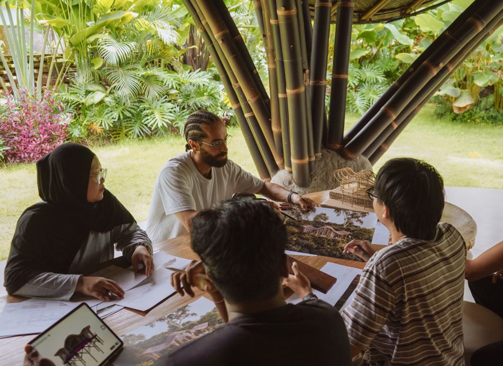 Pablo Luna et son équipe de conception, Bali.