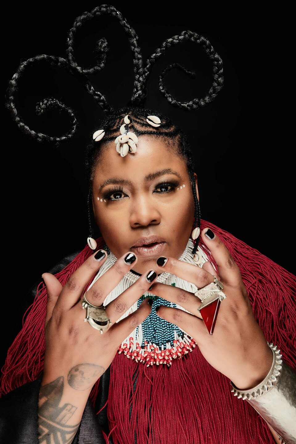 Une image de presse de Thandiswa Mazwai.