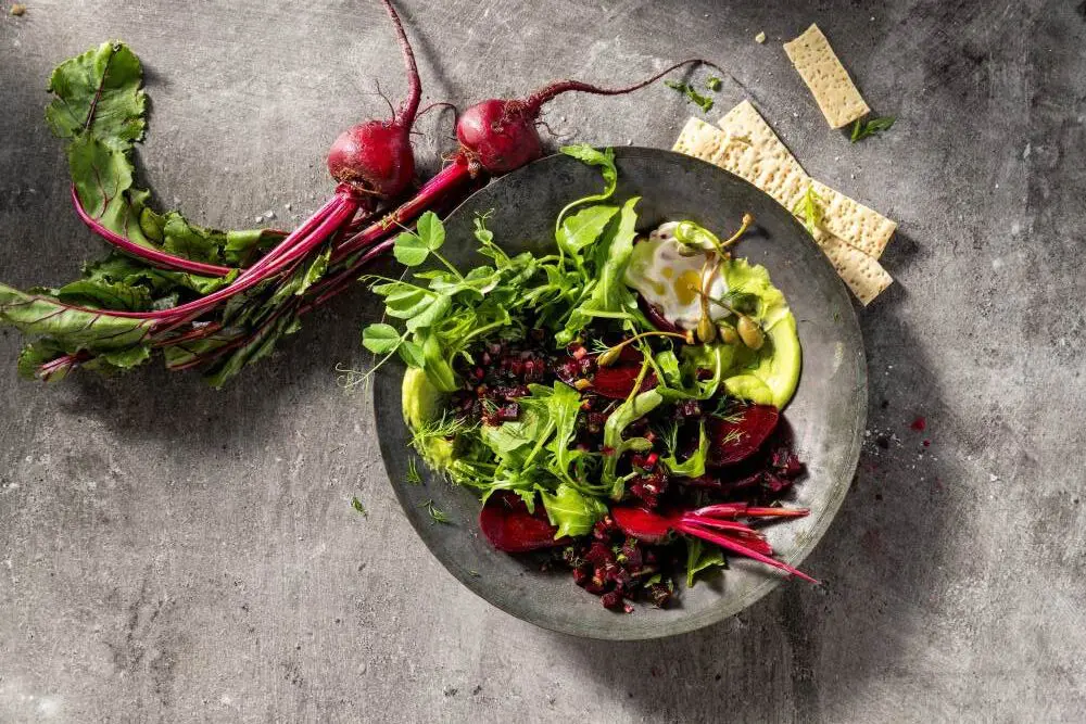 Entrée de tartare de betterave, Sayari Camp, Tanzanie.