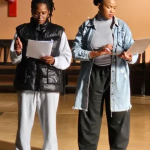 Deux femmes, 30 adolescents et un rêve de Broadway