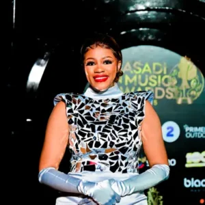 Hloni Modise Matau offre désormais ses fleurs aux femmes