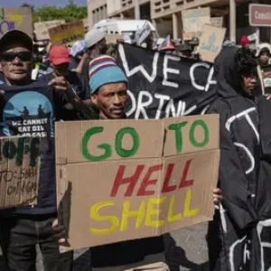 « Les gens passent avant les profits » : la Cour constitutionnelle porte un coup dur aux projets de Shell sur la Côte Sauvage